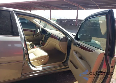 2004 Lexus Es 330 z USA, uszkodzony, nr VIN JTHBA30G645029367